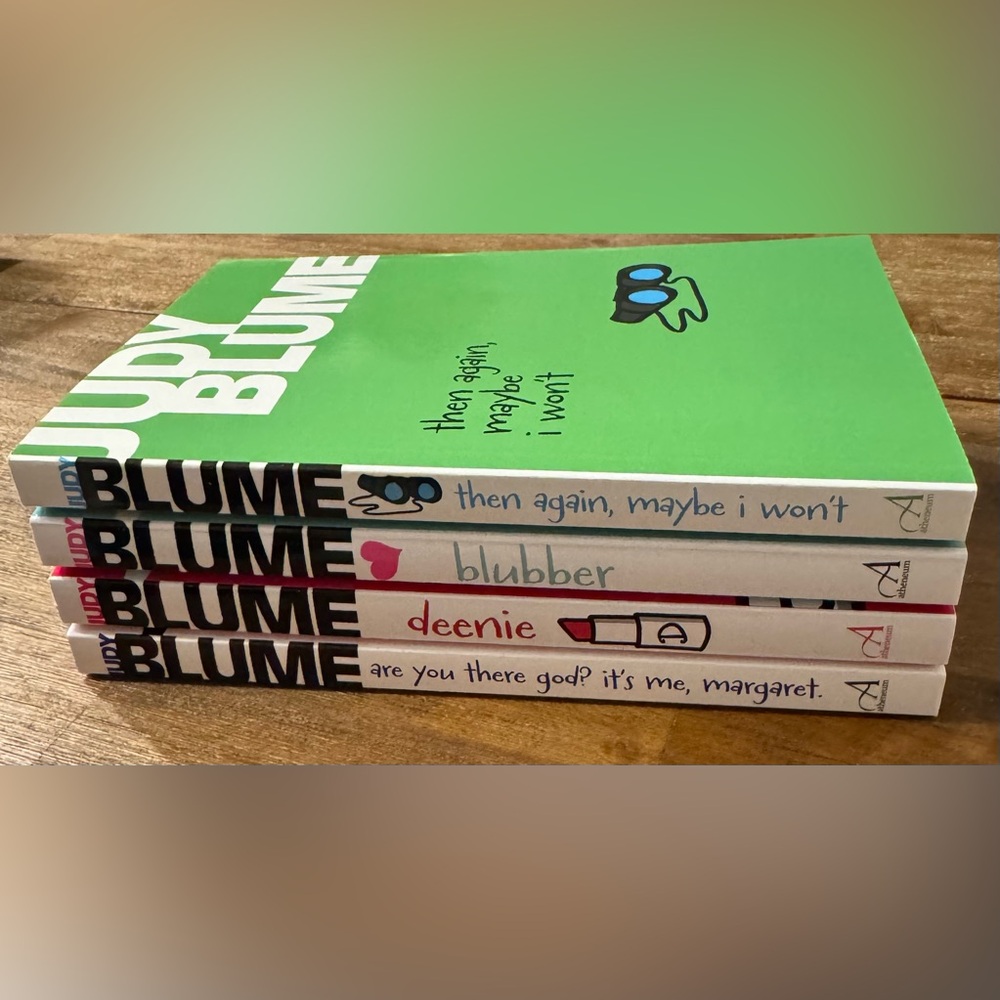 4pk Judy Blume Children's Paperback
Brand New. You get 4 books for $15.